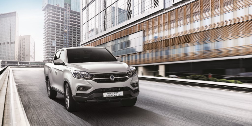 Pick-Up SsangYong Nuovo Rexton Sports XL su strada